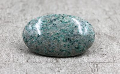 Fuchsite Palmstone (MEDIUM) Healing Crystals 94g 75MM