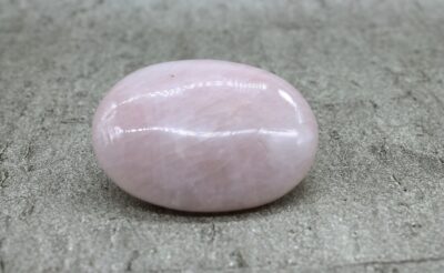 Rose Quartz Palmstone (MEDIUM) Healing Crystals 112g 70MM