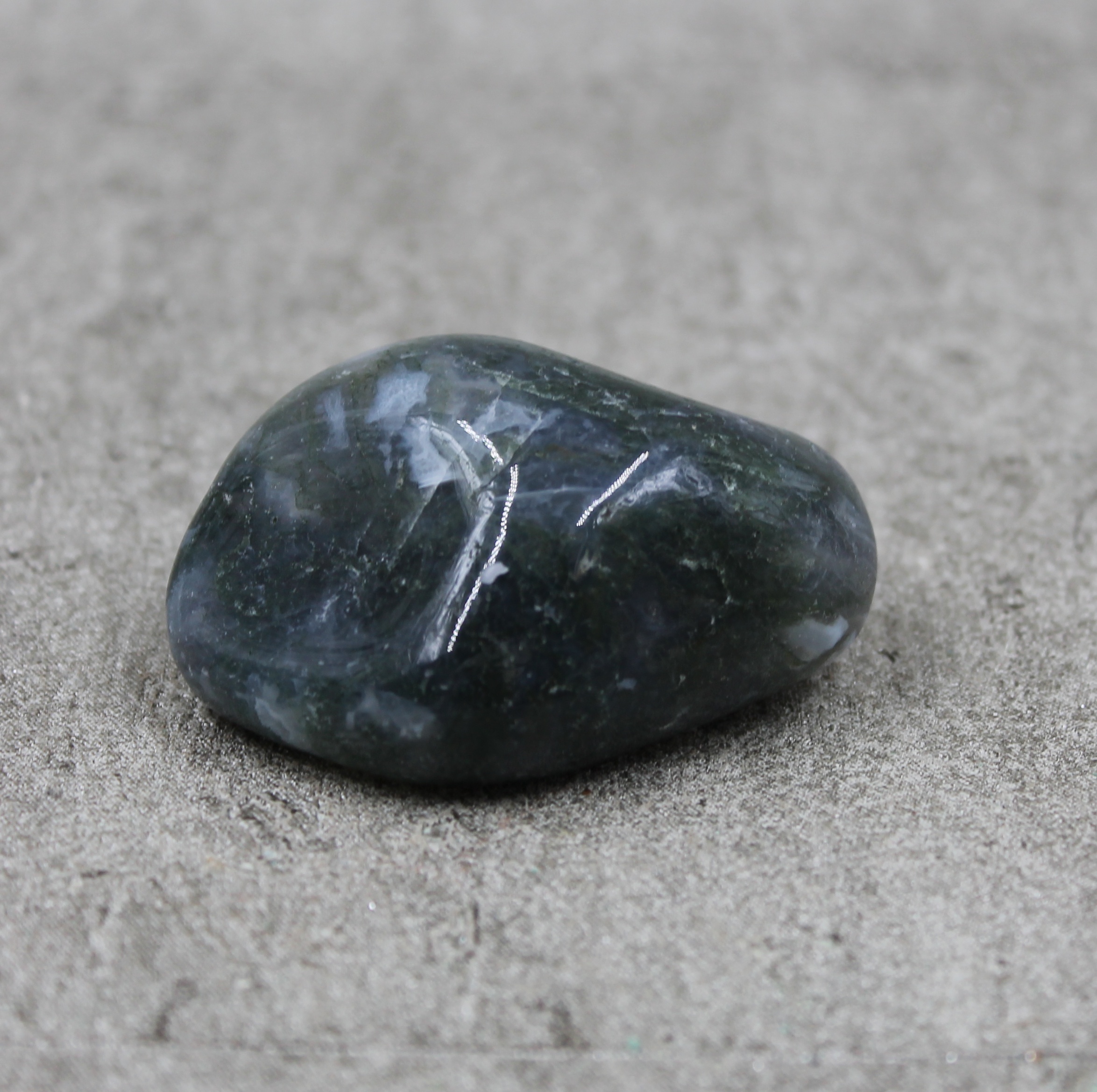 Green Moss Pebble