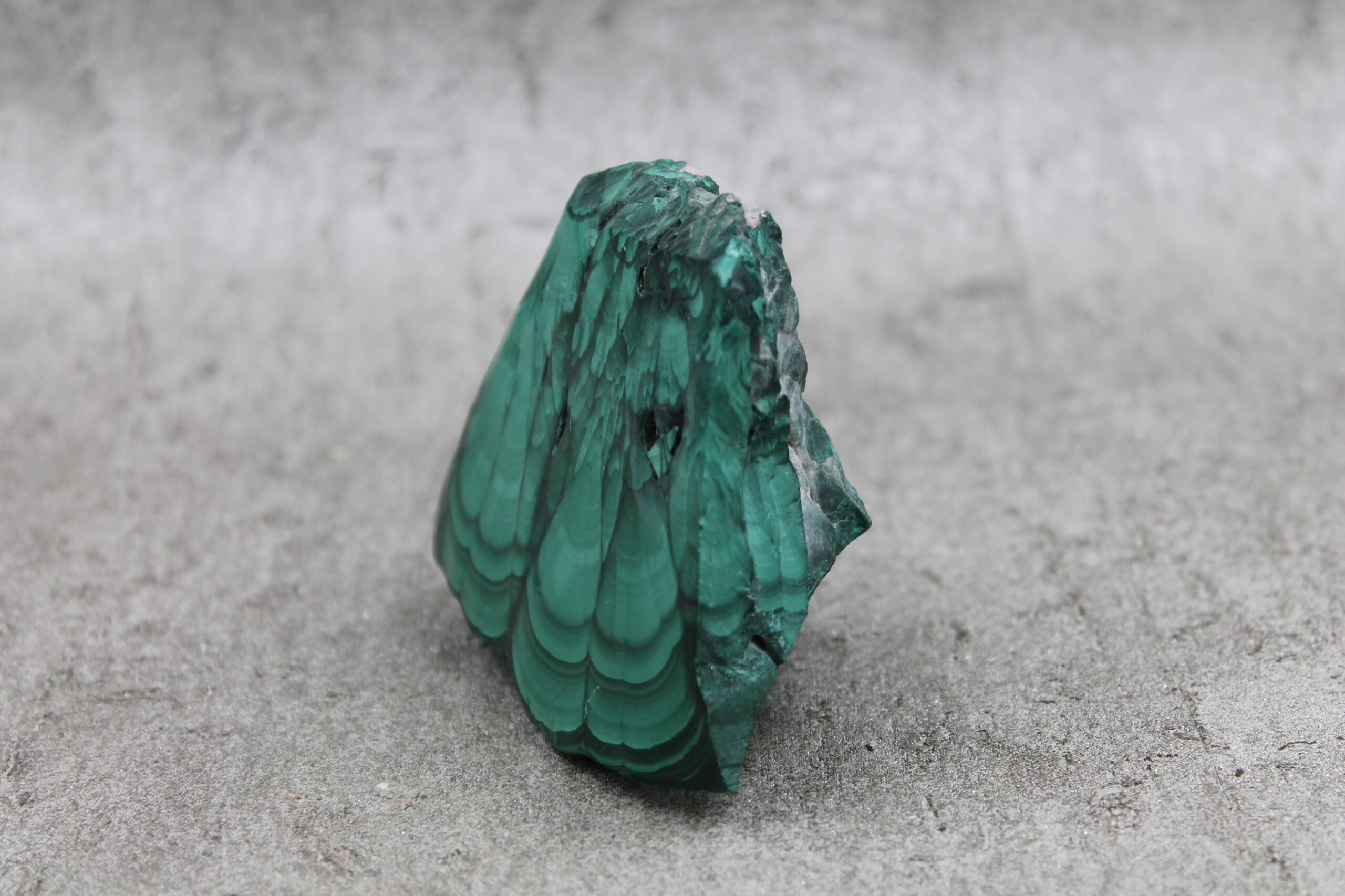 Malachite Polished Specimen (4) - Healing Crystal 546g 85MM - Image 4