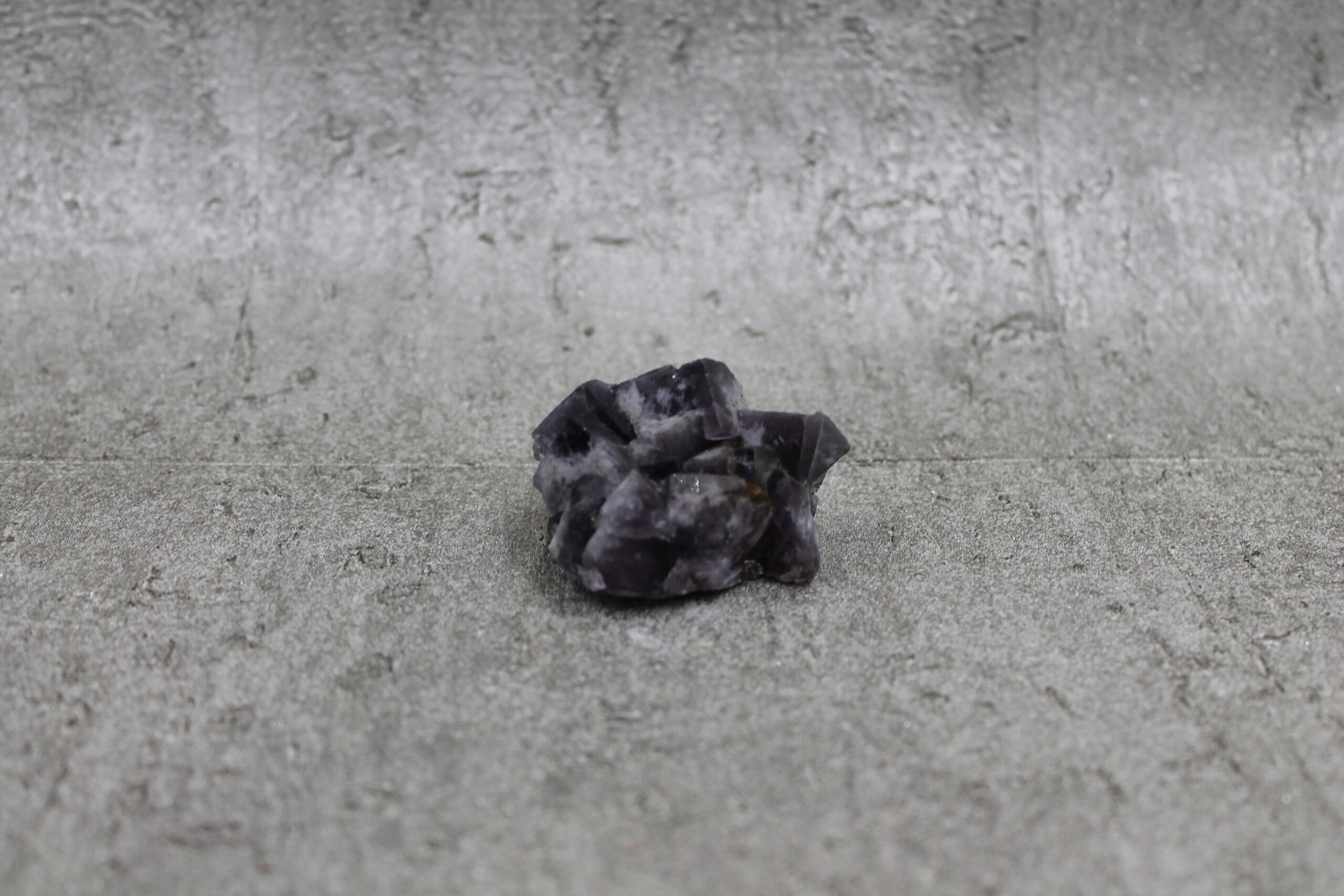 Purple Fluorite Cluster Healing Crystal - 89g 50MM x 40MM - Image 2
