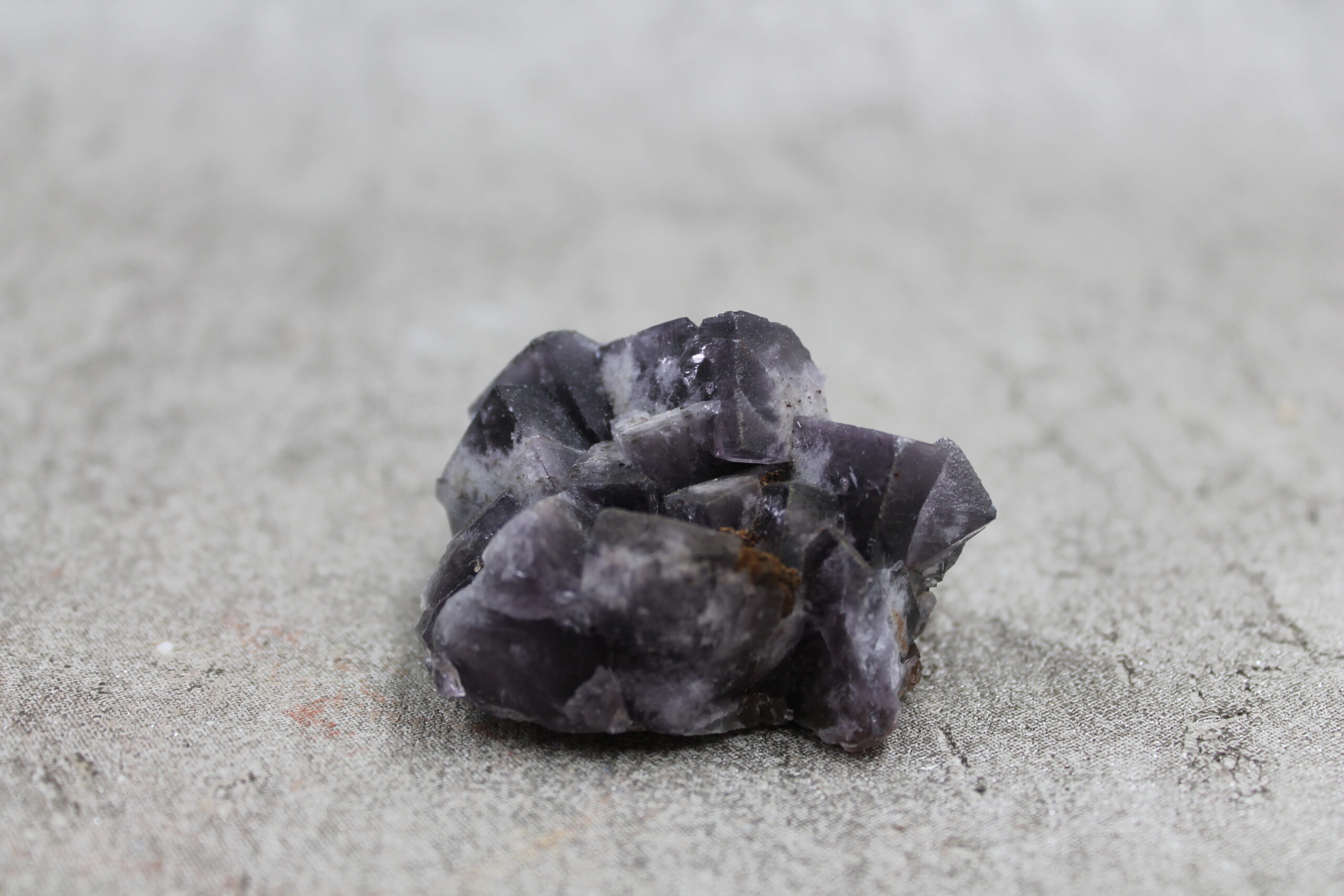 Purple Fluorite Cluster Healing Crystal - 89g 50MM x 40MM