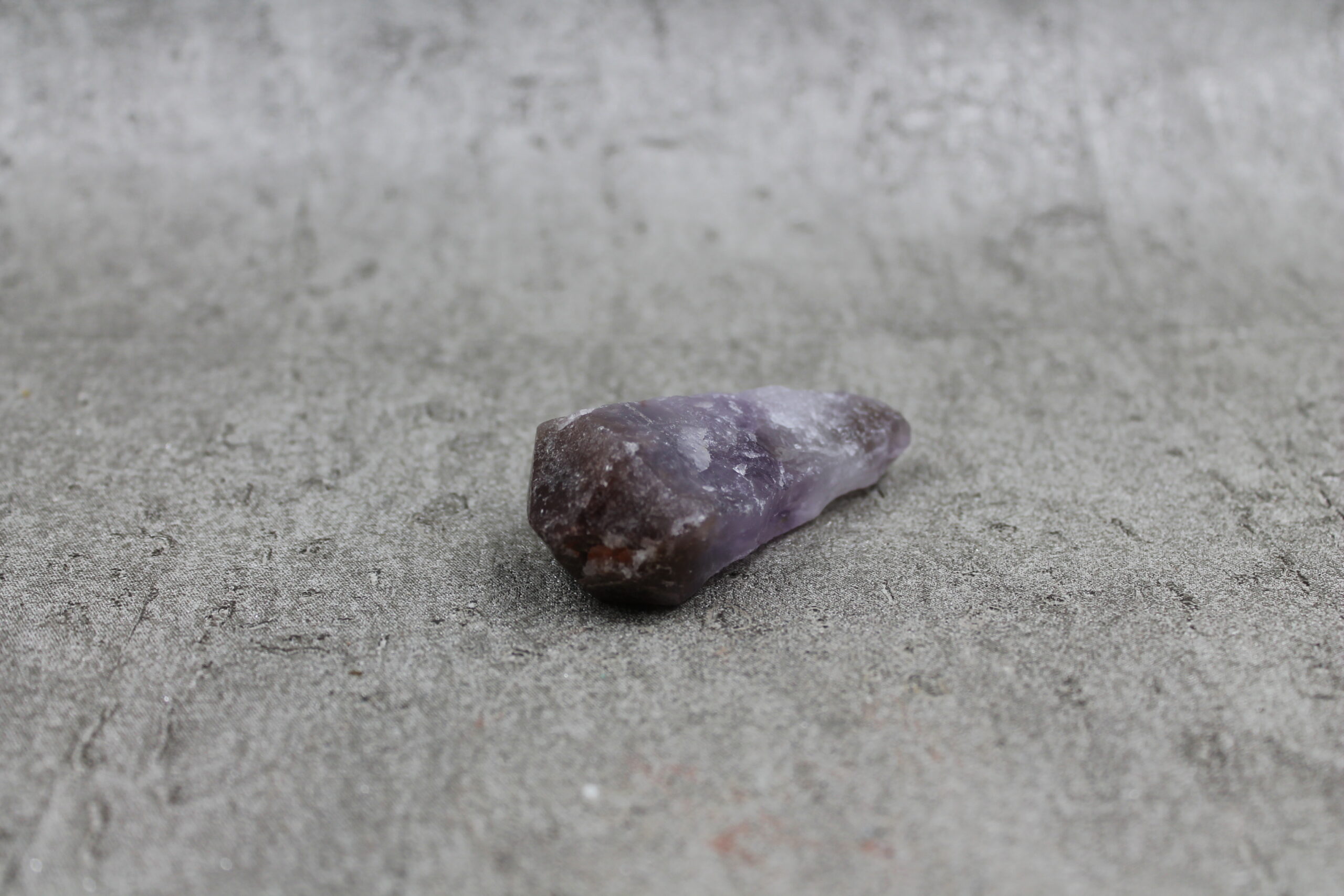 Auralite 23 Rough Point Healing Crystal - 68g 70MM - Image 2