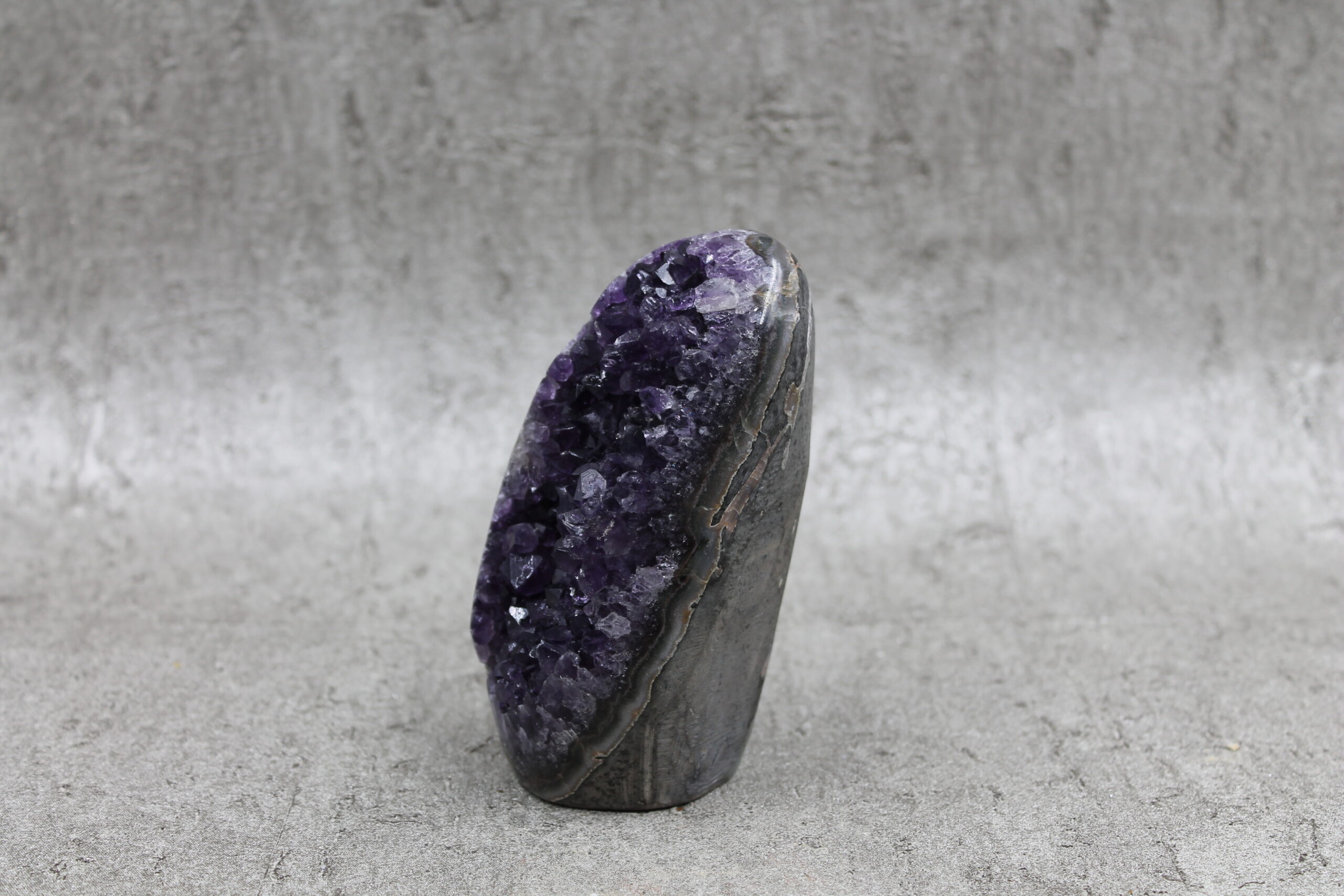 Amethyst Cluster Specimen Healing Crystal 641g 120MM x 50MM - Image 5