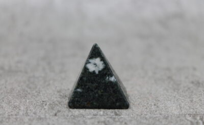 Preseli Bluestone Pyramid (SMALL) - (4) - 34g 30MM