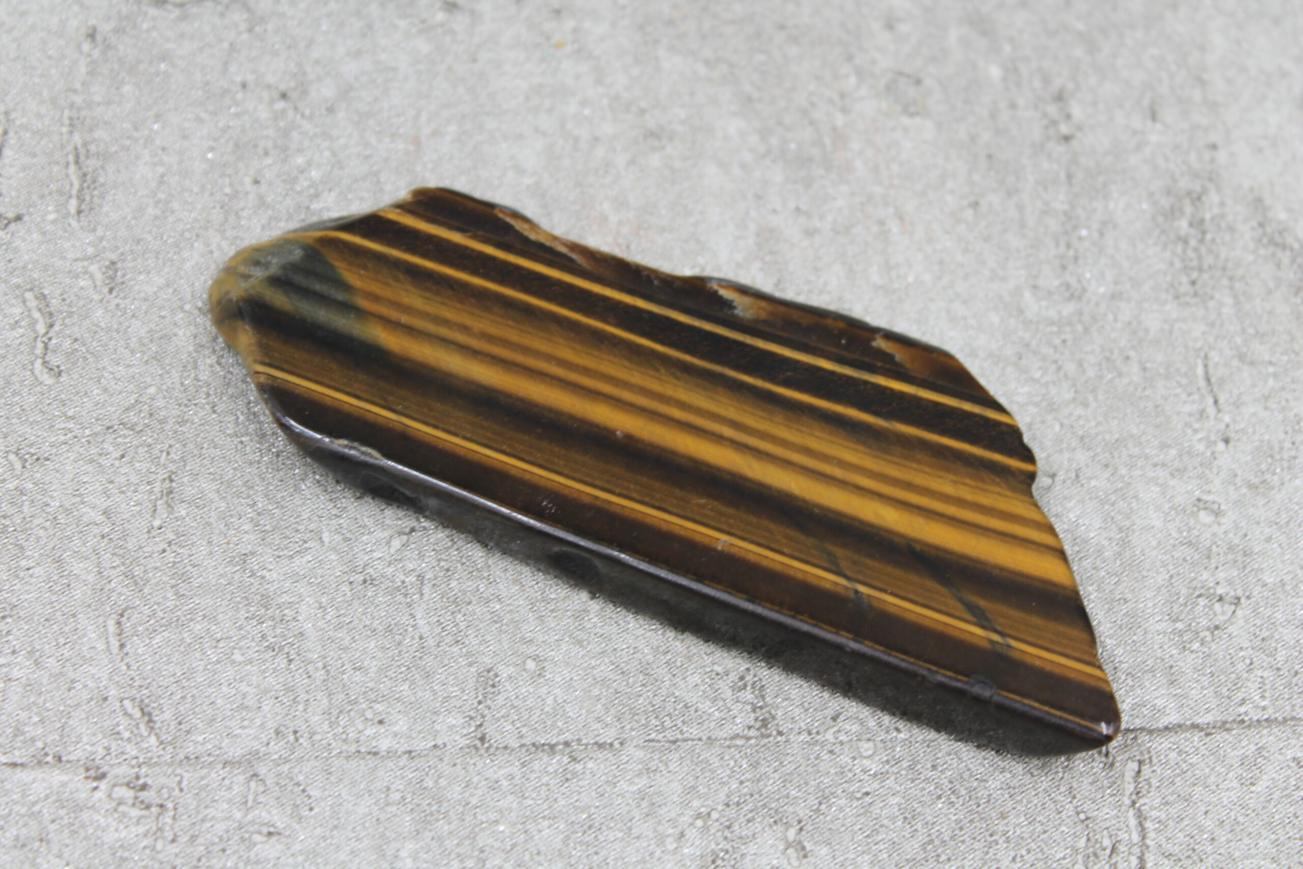 Tiger's Eye Slice Healing Crystal - 67g 100MM